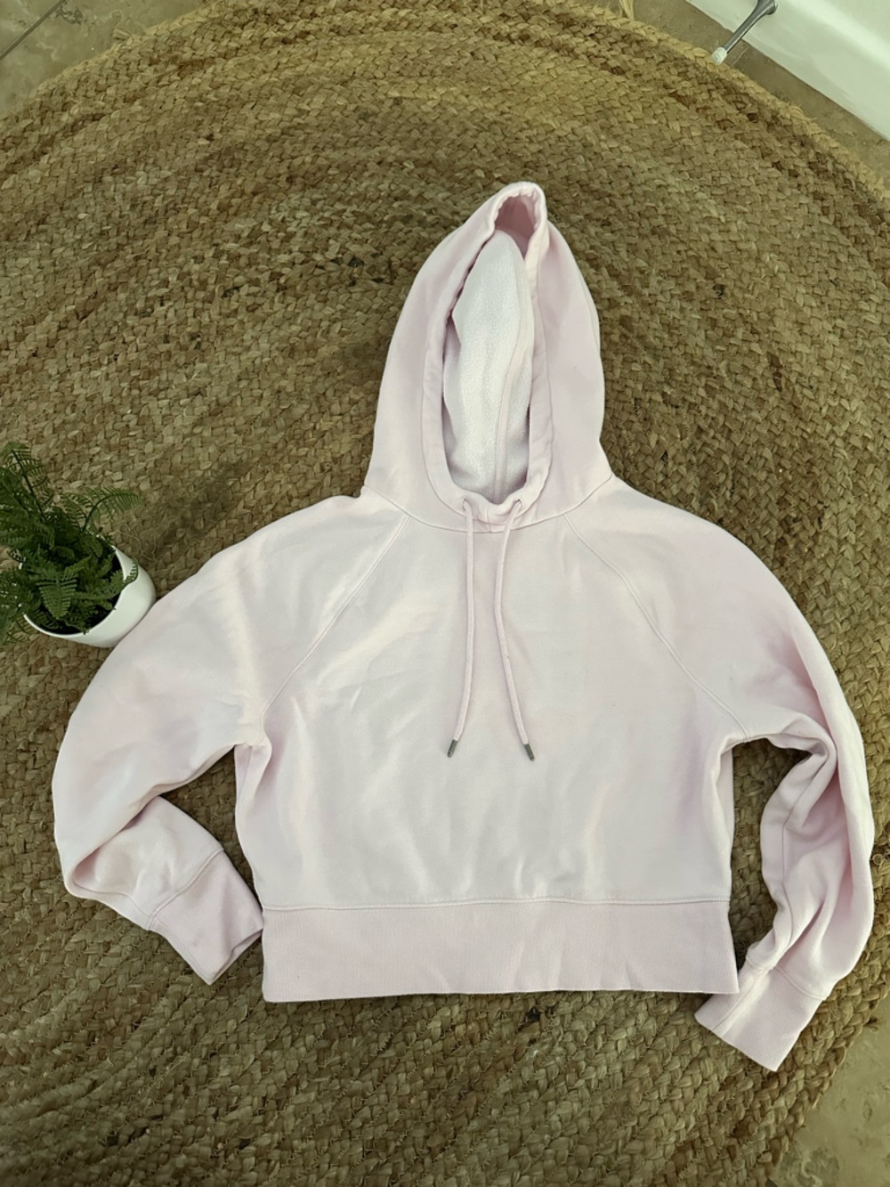 BABY PINK CROPPED HOODIE
